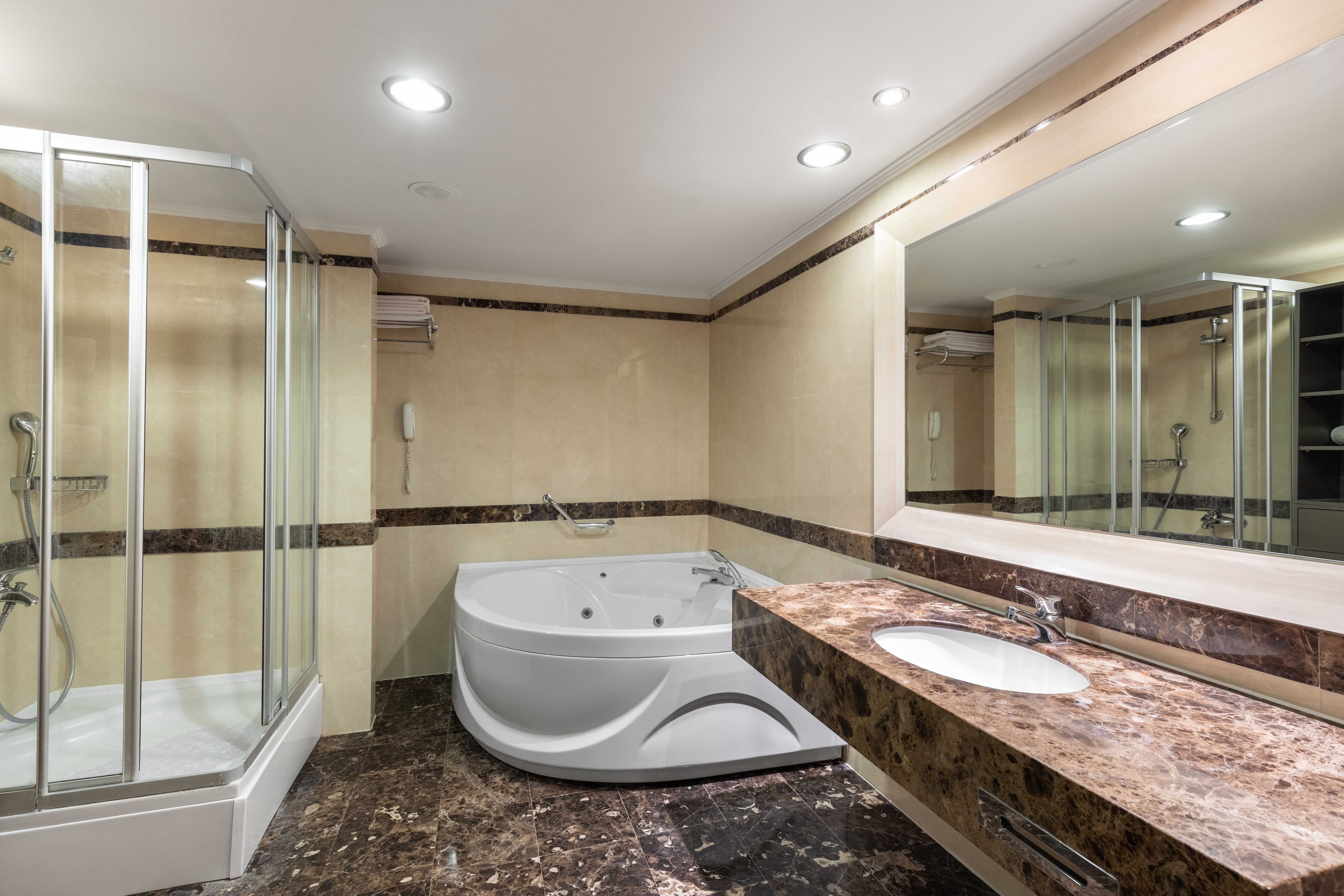 Suite Room